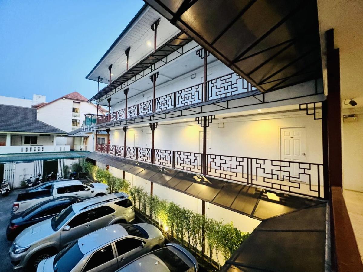 Inn Kham Apartment Chiang Mai Extérieur photo