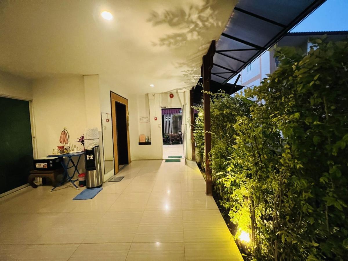 Inn Kham Apartment Chiang Mai Extérieur photo