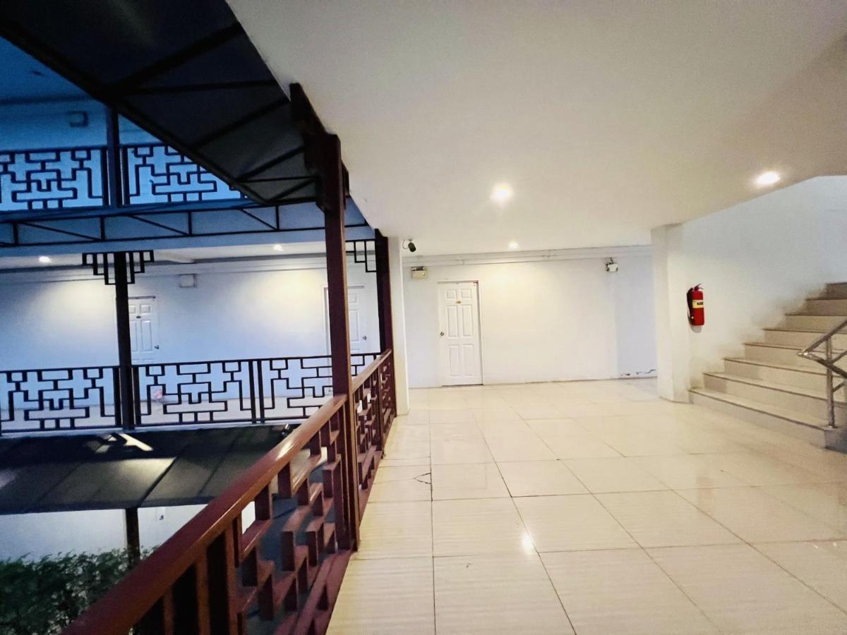 Inn Kham Apartment Chiang Mai Extérieur photo