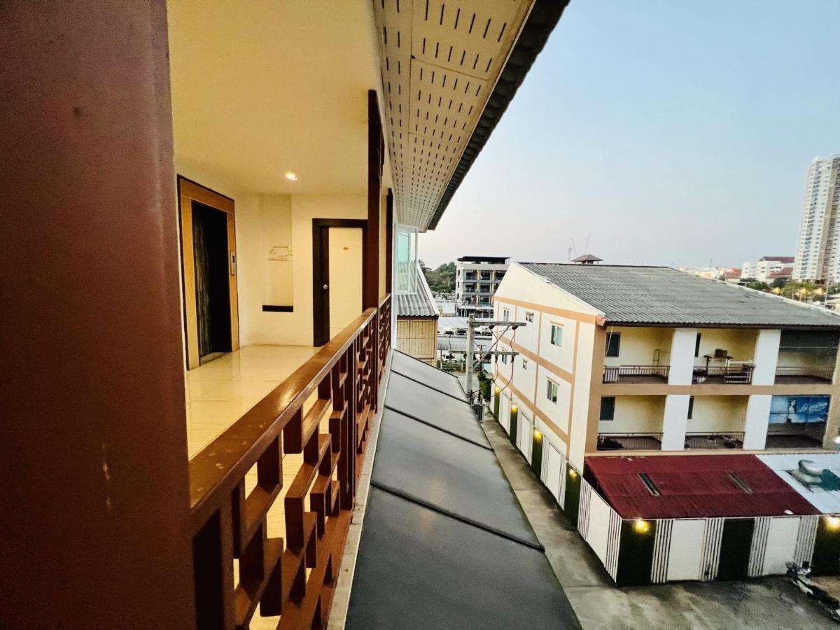 Inn Kham Apartment Chiang Mai Extérieur photo