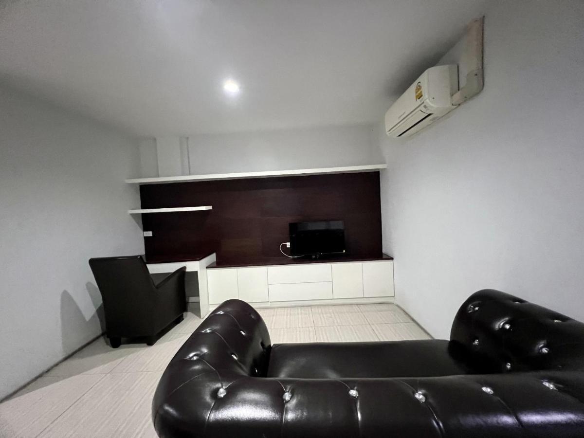 Inn Kham Apartment Chiang Mai Extérieur photo